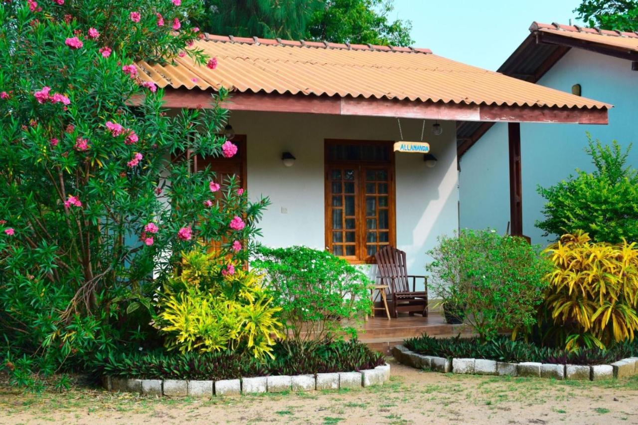 Mithra Paradise Beach Hotel Nilaveli Εξωτερικό φωτογραφία