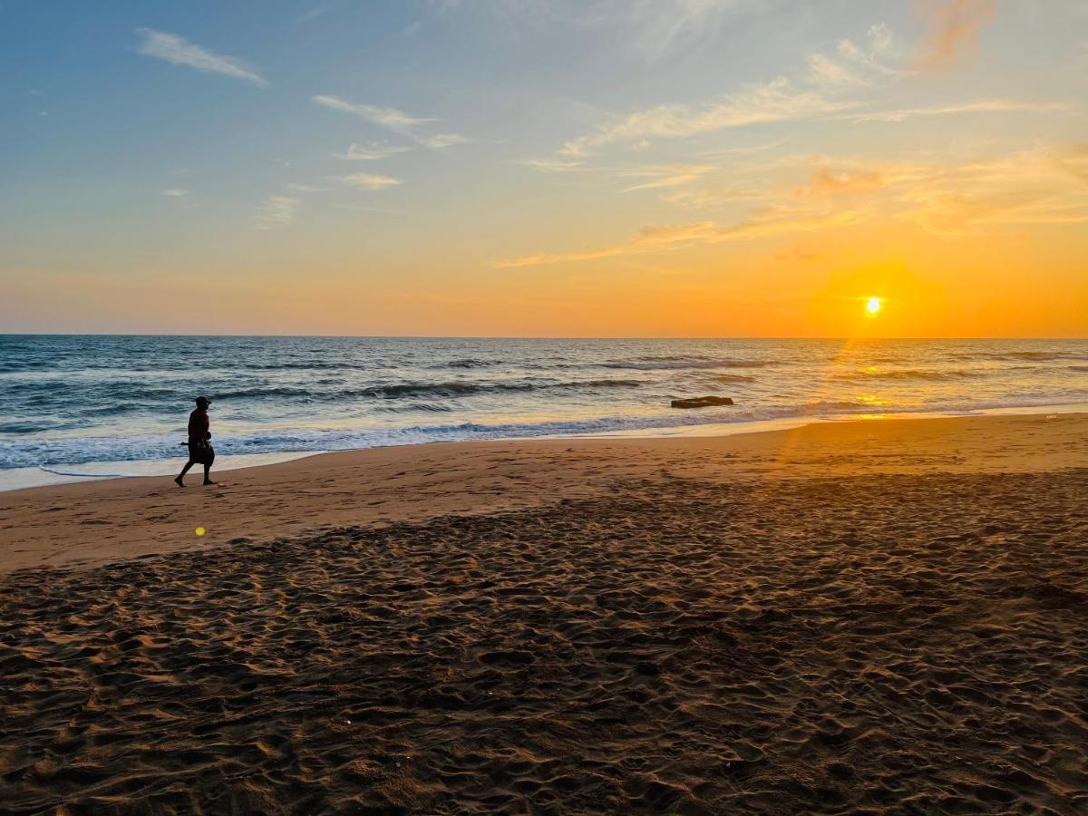 Mithra Paradise Beach Hotel Nilaveli Εξωτερικό φωτογραφία