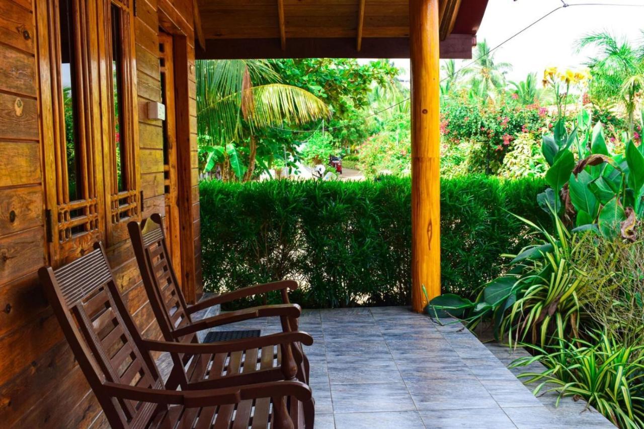 Mithra Paradise Beach Hotel Nilaveli Εξωτερικό φωτογραφία