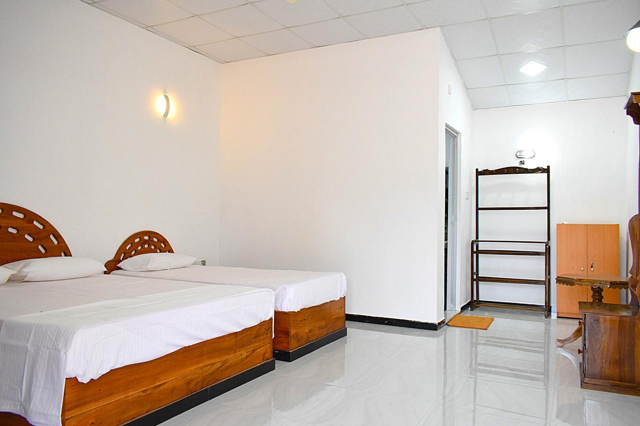 Mithra Paradise Beach Hotel Nilaveli Εξωτερικό φωτογραφία